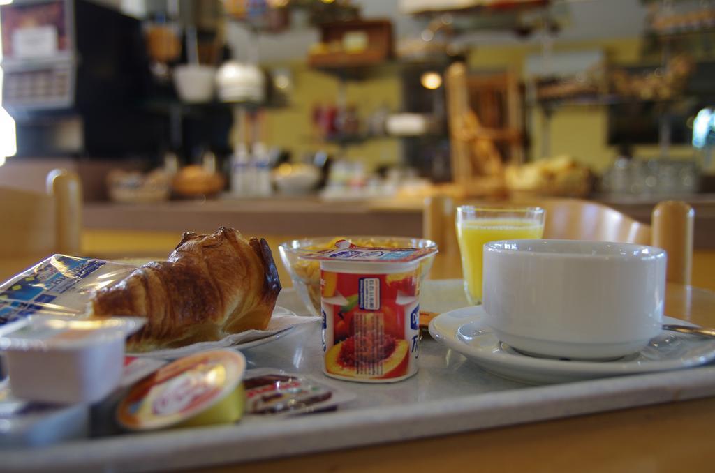 Brit Hotel Essentiel Millau Zewnętrze zdjęcie