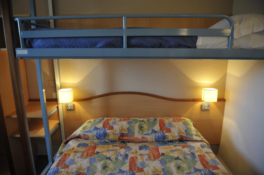 Brit Hotel Essentiel Millau Pokój zdjęcie