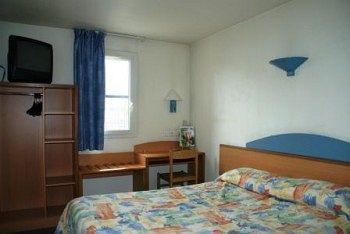 Brit Hotel Essentiel Millau Zewnętrze zdjęcie